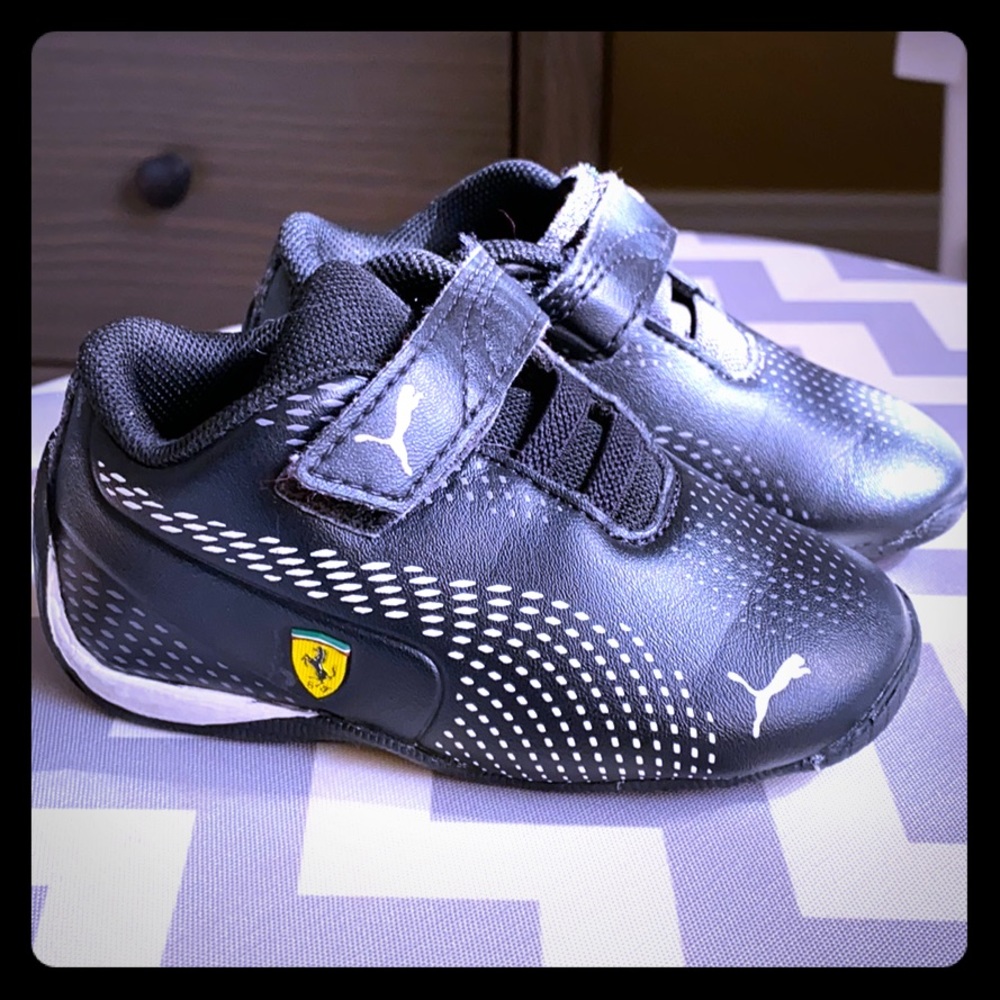 Like new toddler Ferrari x Puma race sneakers 5C